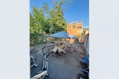 393 Straight St, Paterson, NJ 07501 - Photo 29