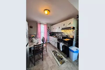 393 Straight St, Paterson, NJ 07501 - Photo 21