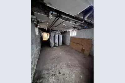393 Straight St, Paterson, NJ 07501 - Photo 31