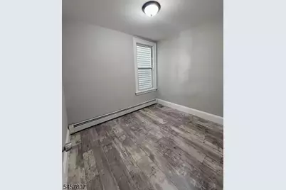 393 Straight St, Paterson, NJ 07501 - Photo 19