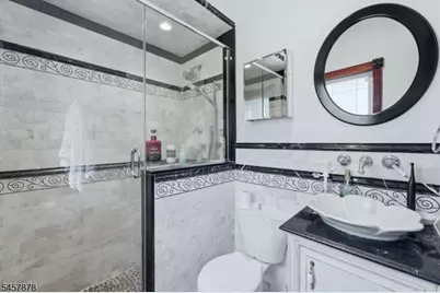 37 Mountainwood Ct, Totowa, NJ 07512 - Photo 29
