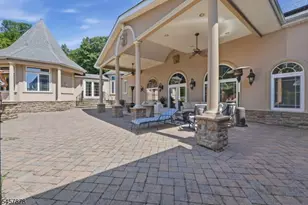 37 Mountainwood Ct, Totowa, NJ 07512 - Photo 43