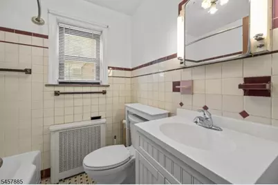 30 Hepburn Rd, Clifton, NJ 07012 - Photo 9