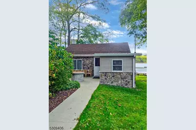37 Smith St, Hope Township, NJ 07825 - Photo 3