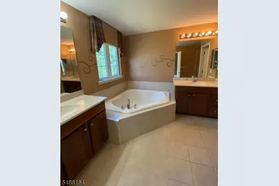 40 Black Bear Ct, Hardyston Township, NJ 07419 - Photo 13