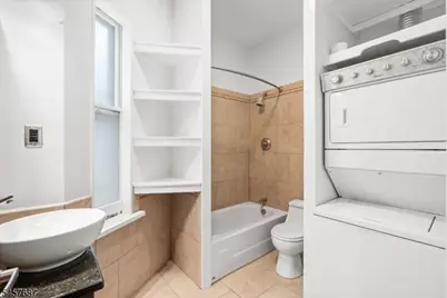 72 Columbia St, Newark, NJ 07102 - Photo 17