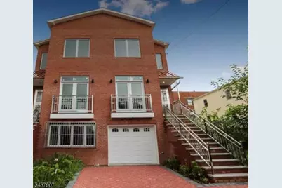86 Oak St #2, Jersey City, NJ 07304 - Photo 1