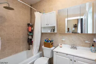 86 Oak St, Jersey City, NJ 07304 - Photo 9