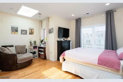 86 Oak St #2, Jersey City, NJ 07304 - Photo 11