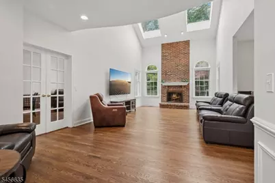 18 Downingtown Court, Warren Township, NJ 07059 - Photo 5