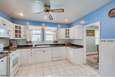 1331 Center St, Union Township, NJ 07083 - Photo 17