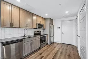 548 Franklin Ave, Belleville, NJ 07109 - Photo 3