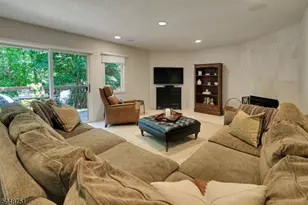 14 Robinhood Dr, Mountain Lakes, NJ 07046 - Photo 15