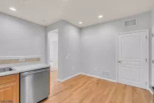 3210 Chesterwood Way, Franklin Township, NJ 08873 - Photo 21