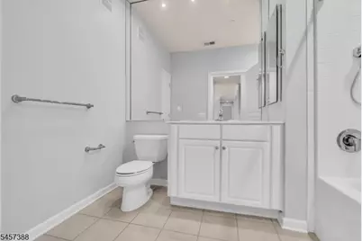 3210 Chesterwood Way #3210, Franklin Township, NJ 08873 - Photo 25