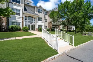 3210 Chesterwood Way, Franklin Township, NJ 08873 - Photo 3
