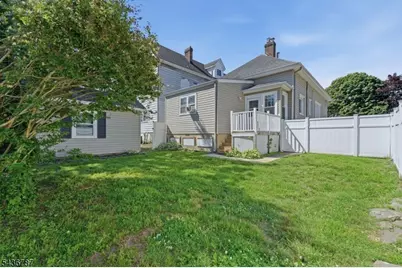 219 Magie Ave, Roselle Park, NJ 07204 - Photo 25
