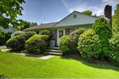271 Summit Rd, Mountainside, NJ 07092 - Photo 5