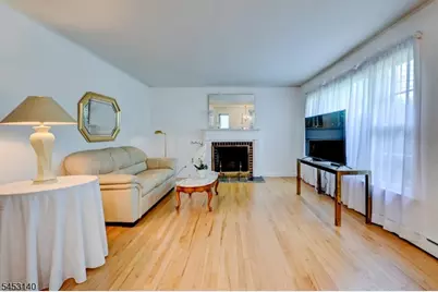 271 Summit Rd, Mountainside, NJ 07092 - Photo 9