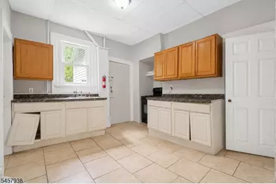 270 Hamilton Ave, Paterson, NJ 07501 - Photo 15
