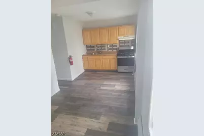 230 Pine St, Elizabeth, NJ 07206 - Photo 11