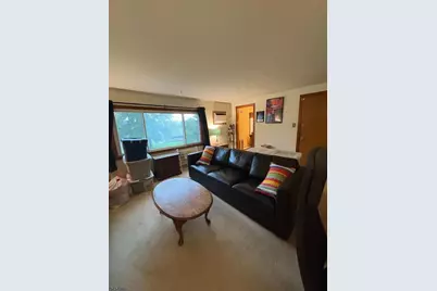839 Riverside Ave #2, Lyndhurst Township, NJ 07071 - Photo 5