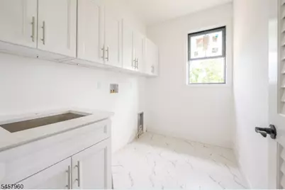 412 Gregory Rd, Paramus, NJ 07652 - Photo 37