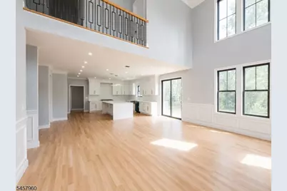 412 Gregory Rd, Paramus, NJ 07652 - Photo 9