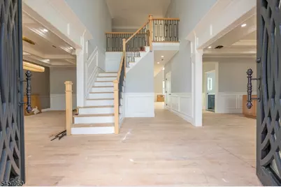 412 Gregory Rd, Paramus, NJ 07652 - Photo 3