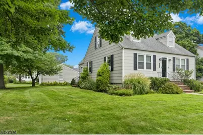 372 S Union Ave, Cranford Township, NJ 07016 - Photo 3