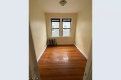 313 Leslie Street #1, Newark, NJ 07112 - Photo 5