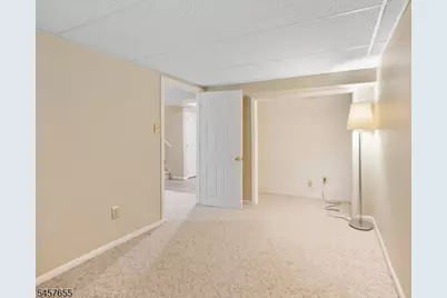 35 Arapaho Trl, Branchburg Township, NJ 08876 - Photo 21