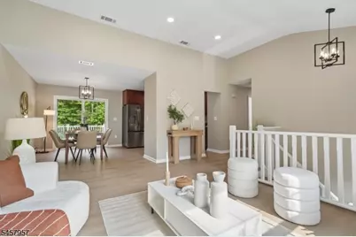 41 Paula Dr, Washington Township, NJ 07853 - Photo 7