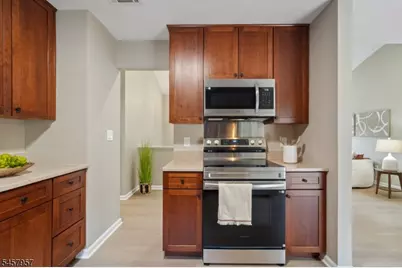 41 Paula Dr, Washington Township, NJ 07853 - Photo 11