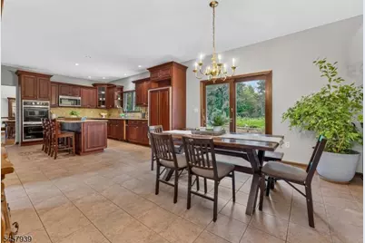 6 Oakridge Rd, Clinton Township, NJ 08801 - Photo 19