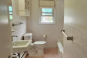 19 Knoble Pl 2nd Floor, Hawthorne, NJ 07506 - Photo 7