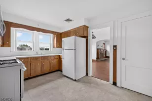 1208 Pompton Ave, Cedar Grove, NJ 07009 - Photo 9