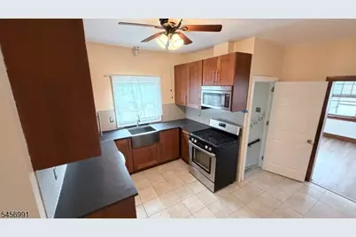 210 Barnert Ave, Totowa, NJ 07512 - Photo 5