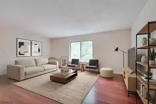 6 Norwich Pl, Franklin Township, NJ 08873 - Photo 3