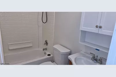 221 Knox Way, Hopatcong, NJ 07843 - Photo 11