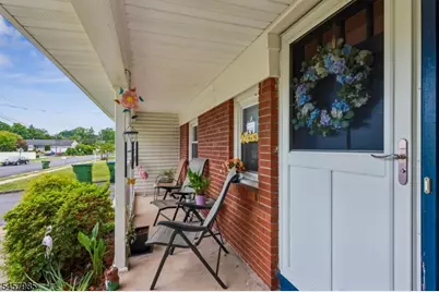 55 Lench Ave, Edison, NJ 08820 - Photo 3