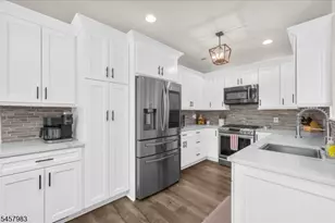 45 Cummington Ln, Raritan Township, NJ 08822 - Photo 7
