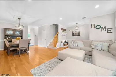 45 Cummington Ln, Raritan Township, NJ 08822 - Photo 3