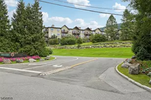 1 Beaver Creek Dr, Vernon, NJ 07462 - Photo 29