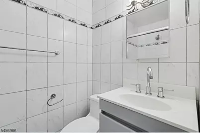 712 N Broad St #2C, Elizabeth, NJ 07208 - Photo 25