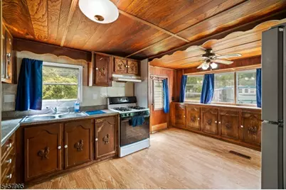 3 Carol, South Brunswick Township, NJ 08852 - Photo 7