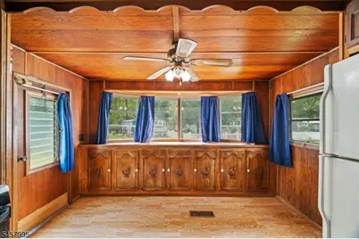 3 Carol, South Brunswick Township, NJ 08852 - Photo 5