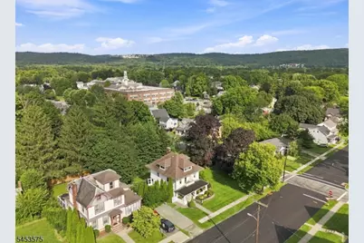 407 Monroe St, Hackettstown, NJ 07840 - Photo 3