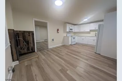 100 Washington St Unit #A, Greenwich Township, NJ 08886 - Photo 3