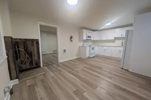 100 Washington St Unit, Greenwich Township, NJ 08886 - Photo 3